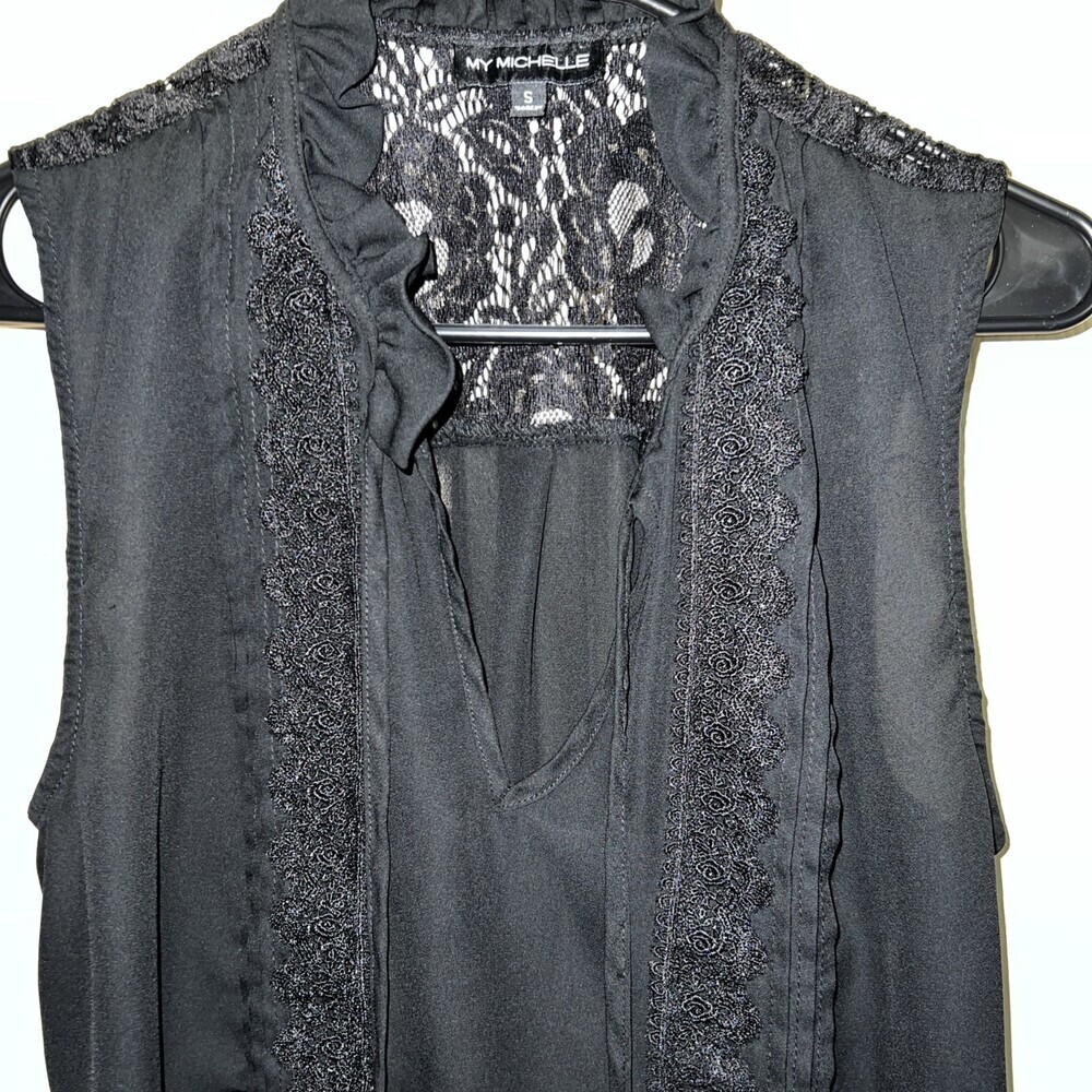 My Michelle Black Sleeveless Ruffle Mock Neck Top Small